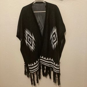 NWT Shyanne Western Knit Shall Poncho Black Fringe